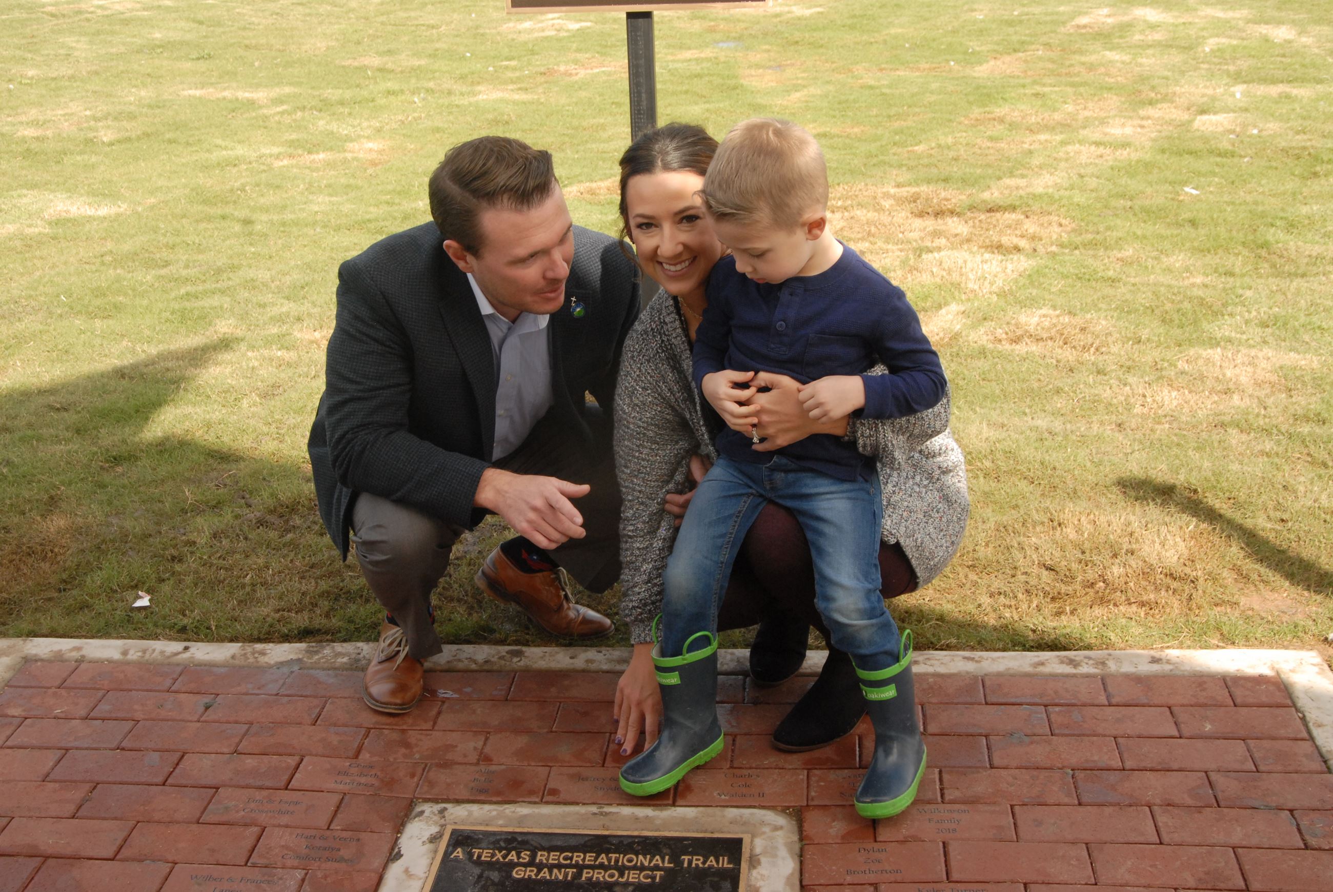 Travis Trussell Ribbon Cutting