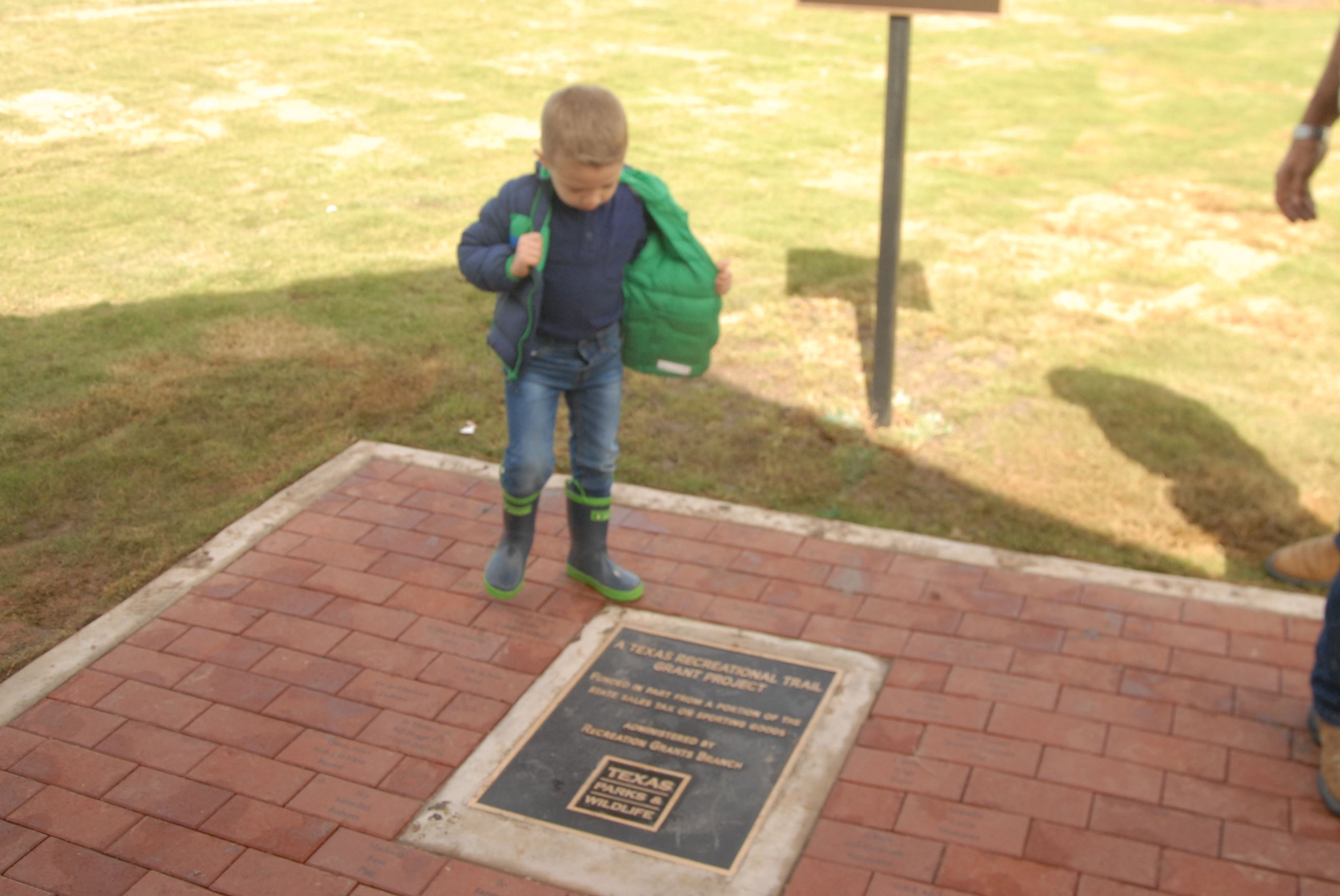 Travis Trussell Ribbon Cutting
