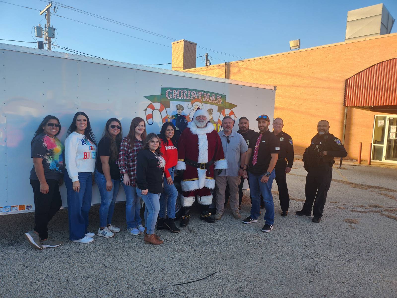 Cops and Kids Christmas  15